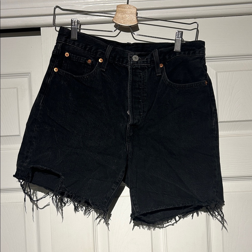 Levi's Premium black Denim Shorts W28